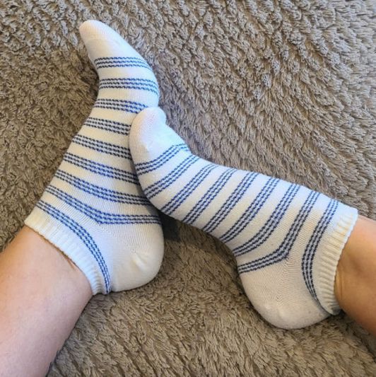 Blue striped short socks