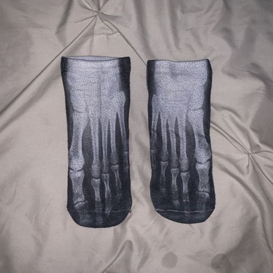 ankle socks: skeleton
