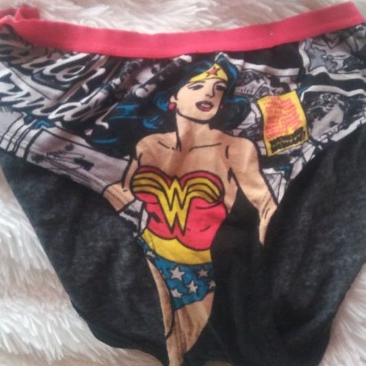 Black Wonder Woman panties