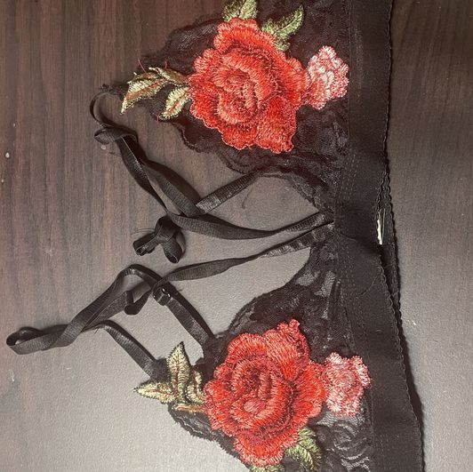 Black lace bra with flower design