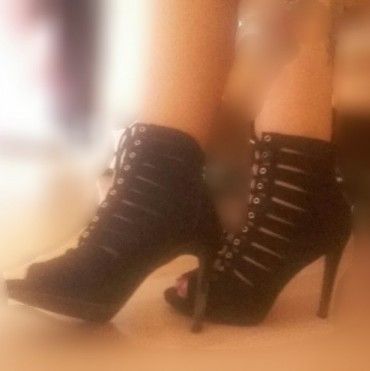 Peep toe heeled boots WORN