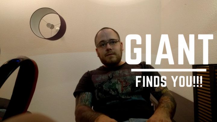CUSTOM - Giant finds a tiny guy