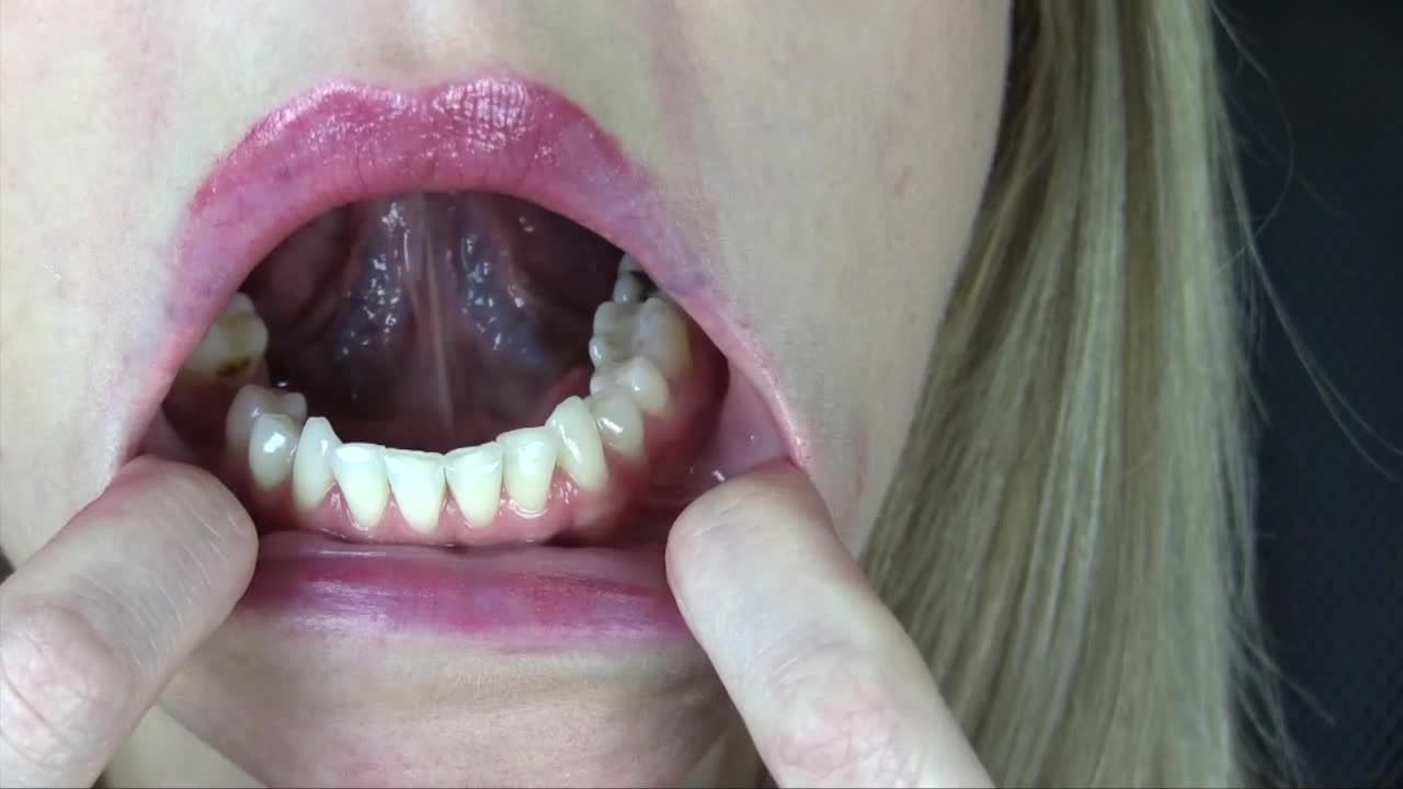 Savannah Costello's Mouth WMV