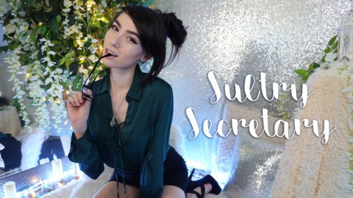 Condensed Live Show Sultry Secretary
