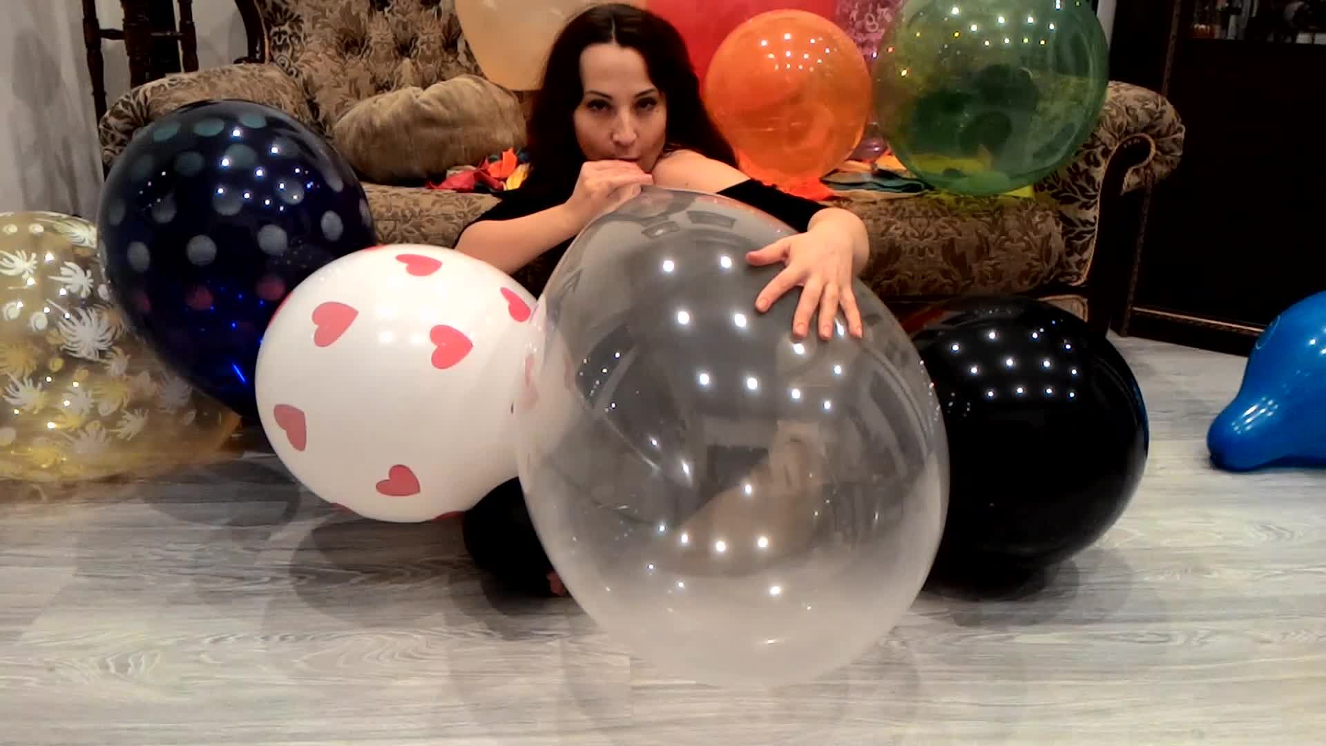 Nathalie Blows To Pop Clear Balloon 16"