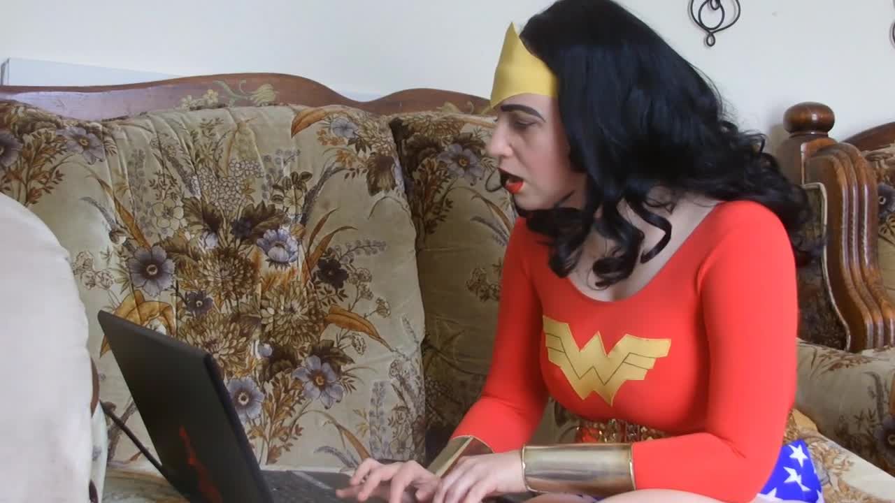 Wonder Woman Becomes a Bimbo