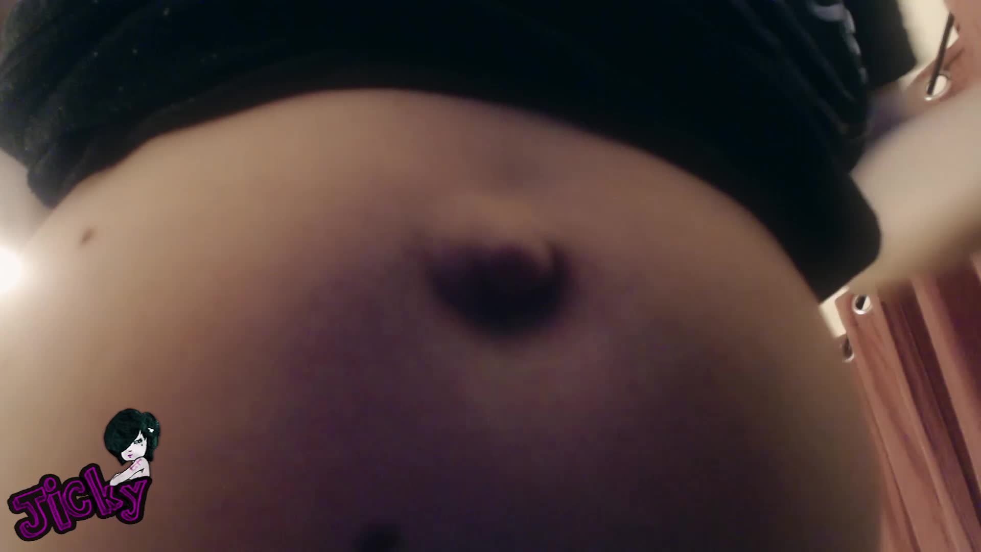 Close Up Belly In and Out