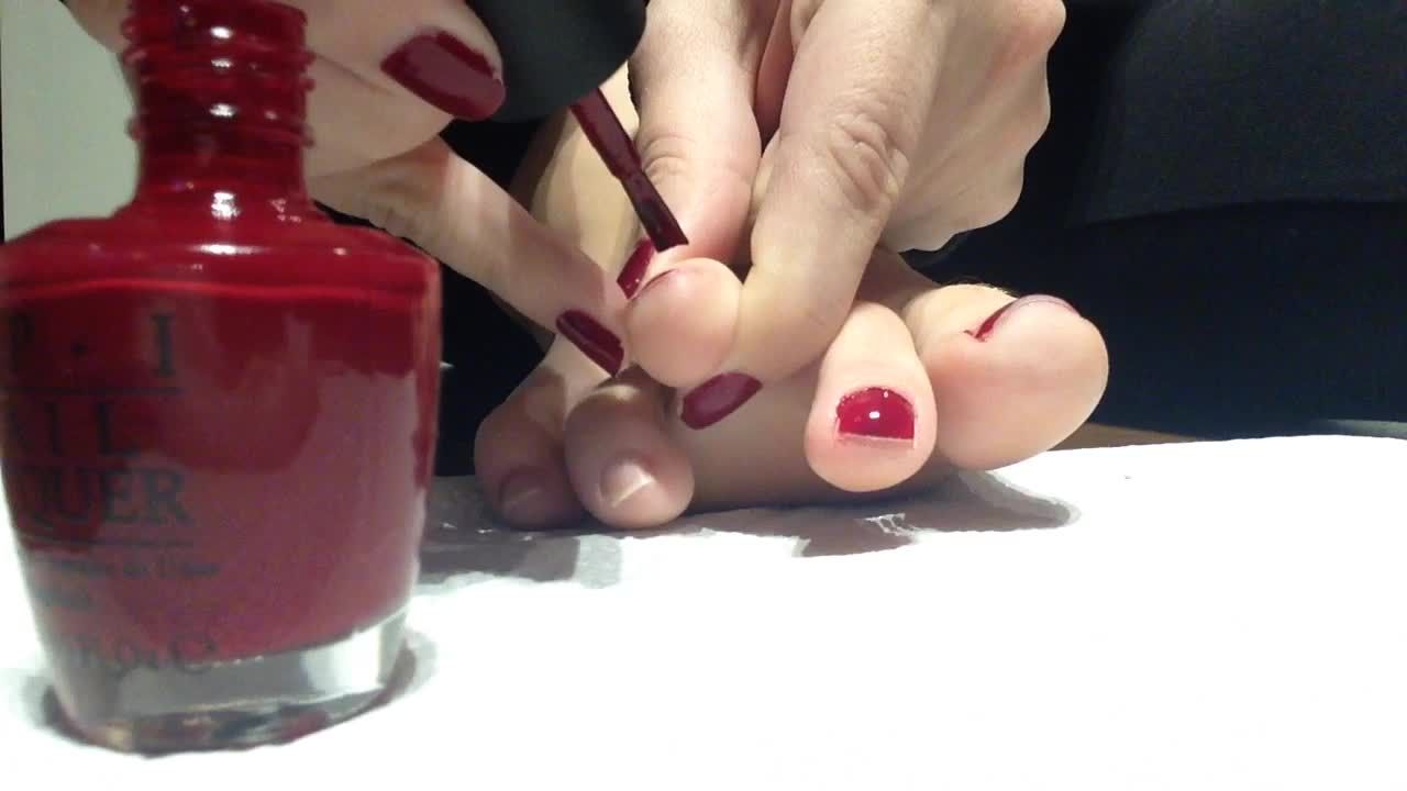 Sexy Red Toe Painting
