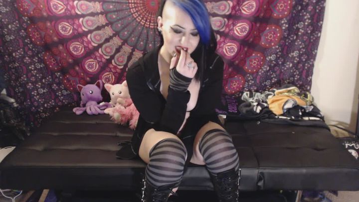Kittie laughs at your small cock