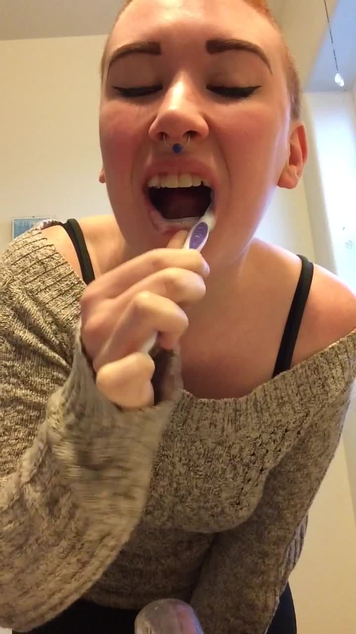 Clean Teeth Fetish