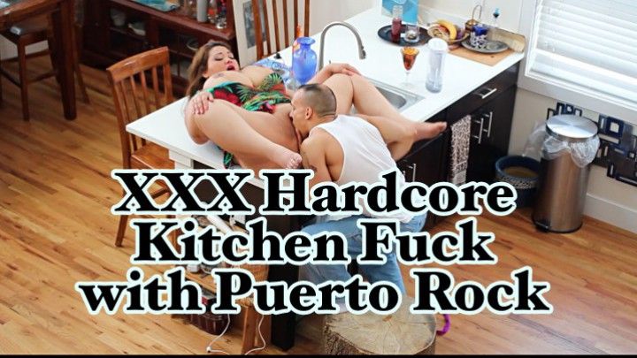 BBW Puerto Rock Helps Ling in Kitchen