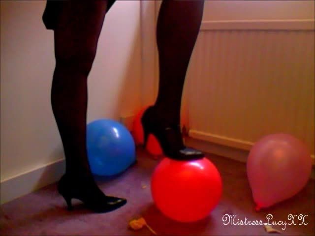 Balloon High Heel &amp; Foot Pop