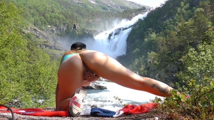 Amazing scenery and a horny Milf