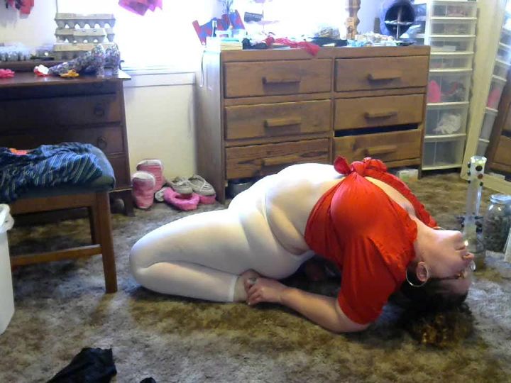 yoga in white leggins