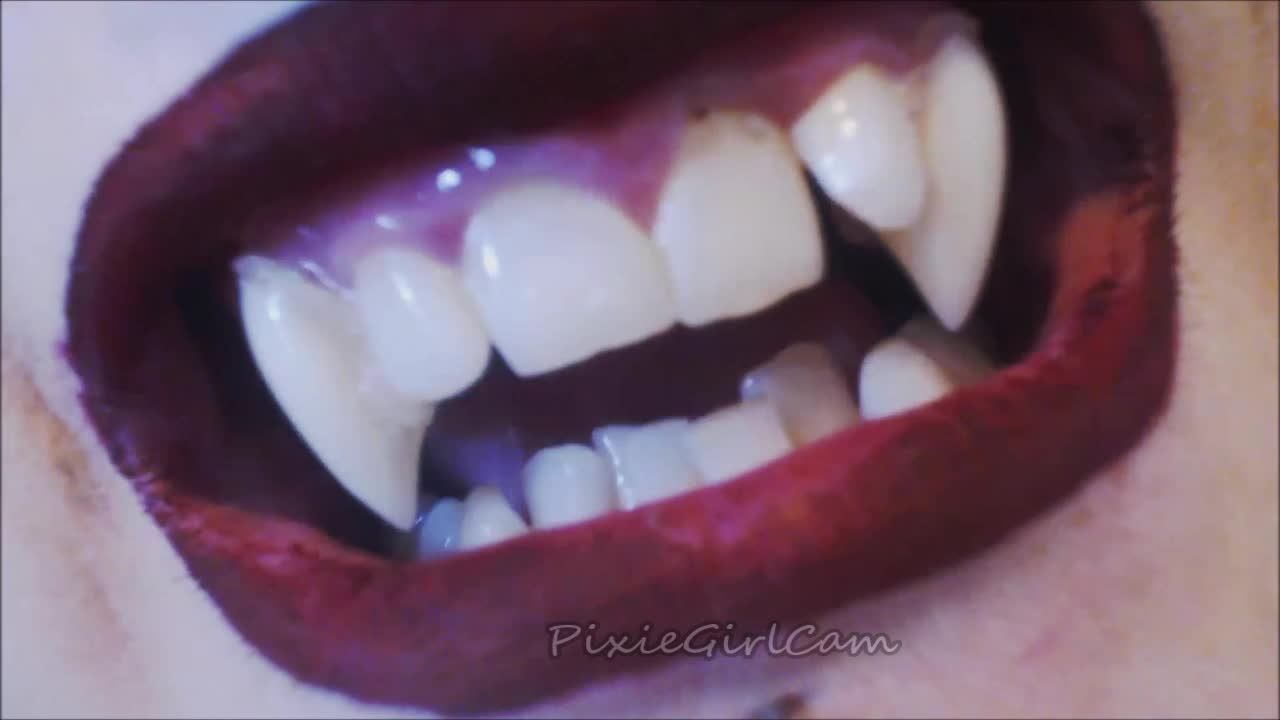 Fanged Mouth Tour with Dark Pixie