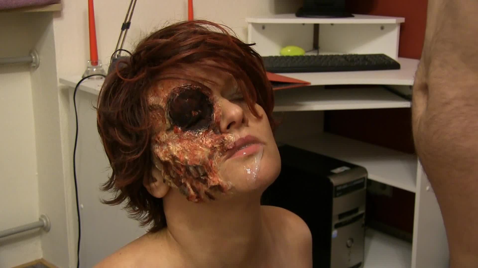 Horror sex with a zombie