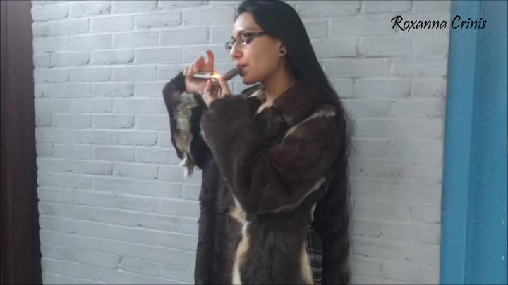 Roxanna Crinis smokes 420 in Fur Coat