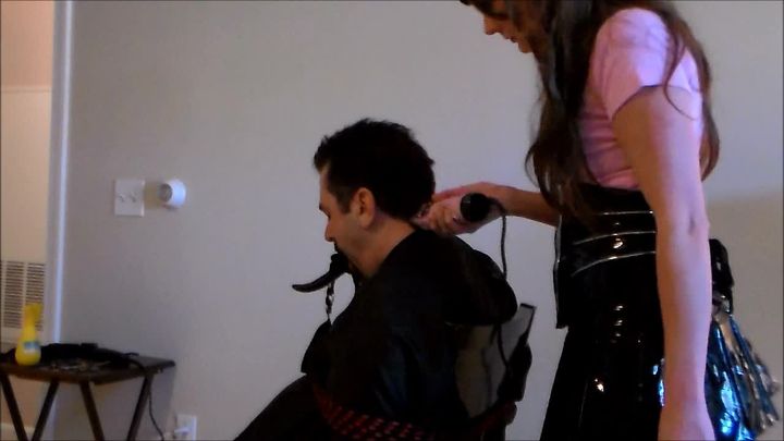 Slave Gets a haircut from this FemDomme