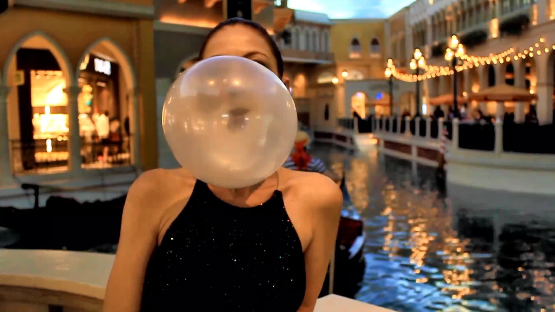 Nightlife Bubbles