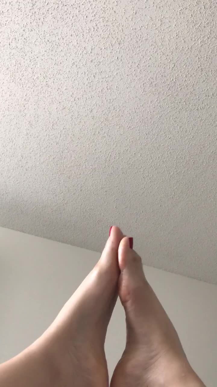 Sexy Foot Rubbing