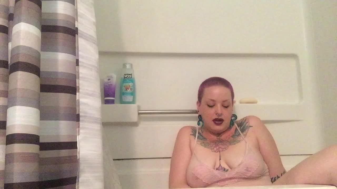 Beautiful Agony Cumming in the Bathtub