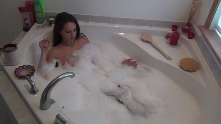 Relaxing in my Bubble Bath