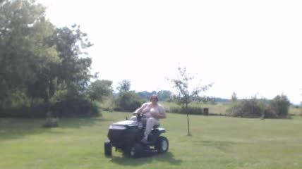 Classy Grass Cutting In Panyhose And Hee