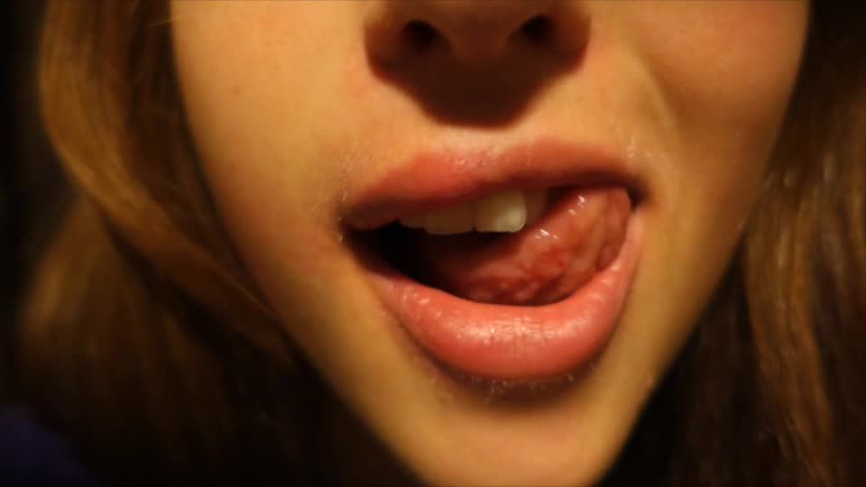 Luna Lain's Lips &amp; Mouth