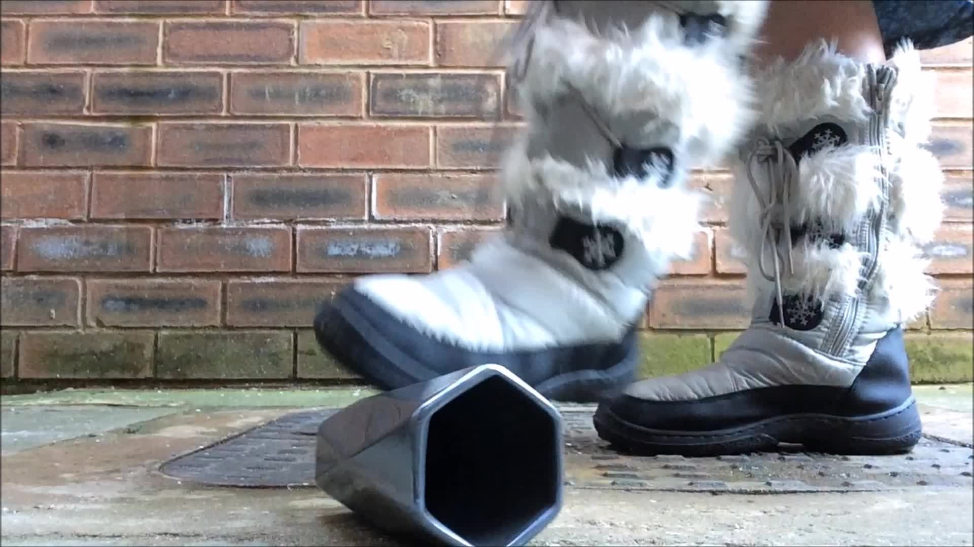 Crush Grey Clay Cup Fluffy Boots Fetish