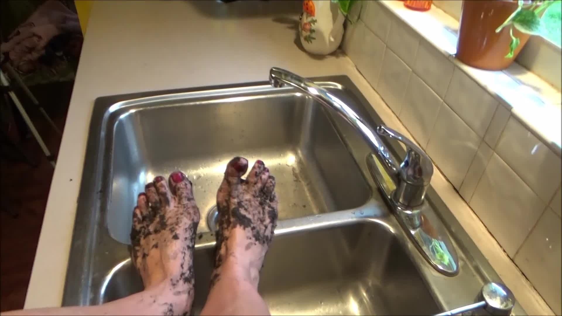 Dirty foot washing