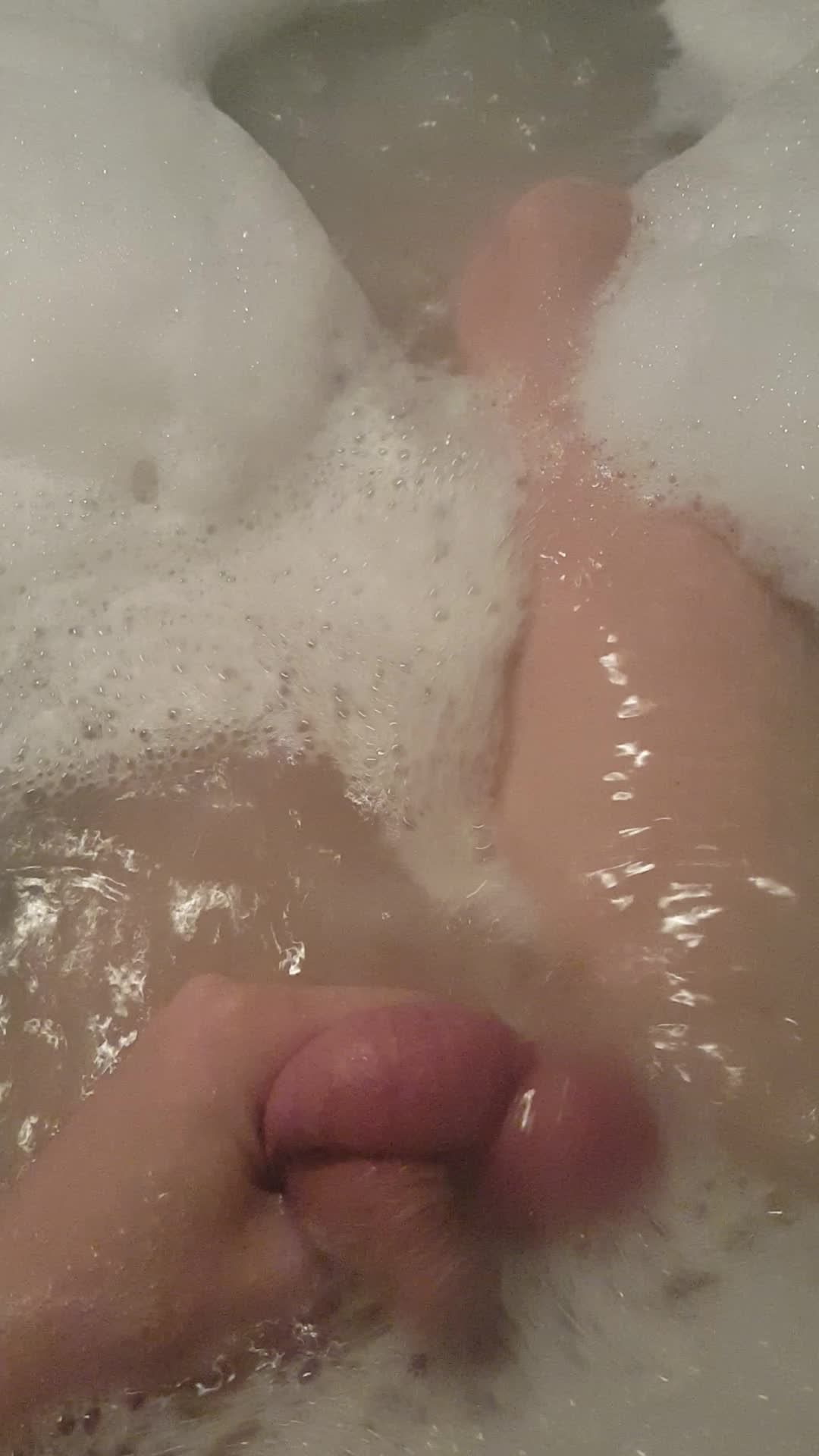 HOT BUBBLE JACUZZI HOT FEETS AND TS DICK
