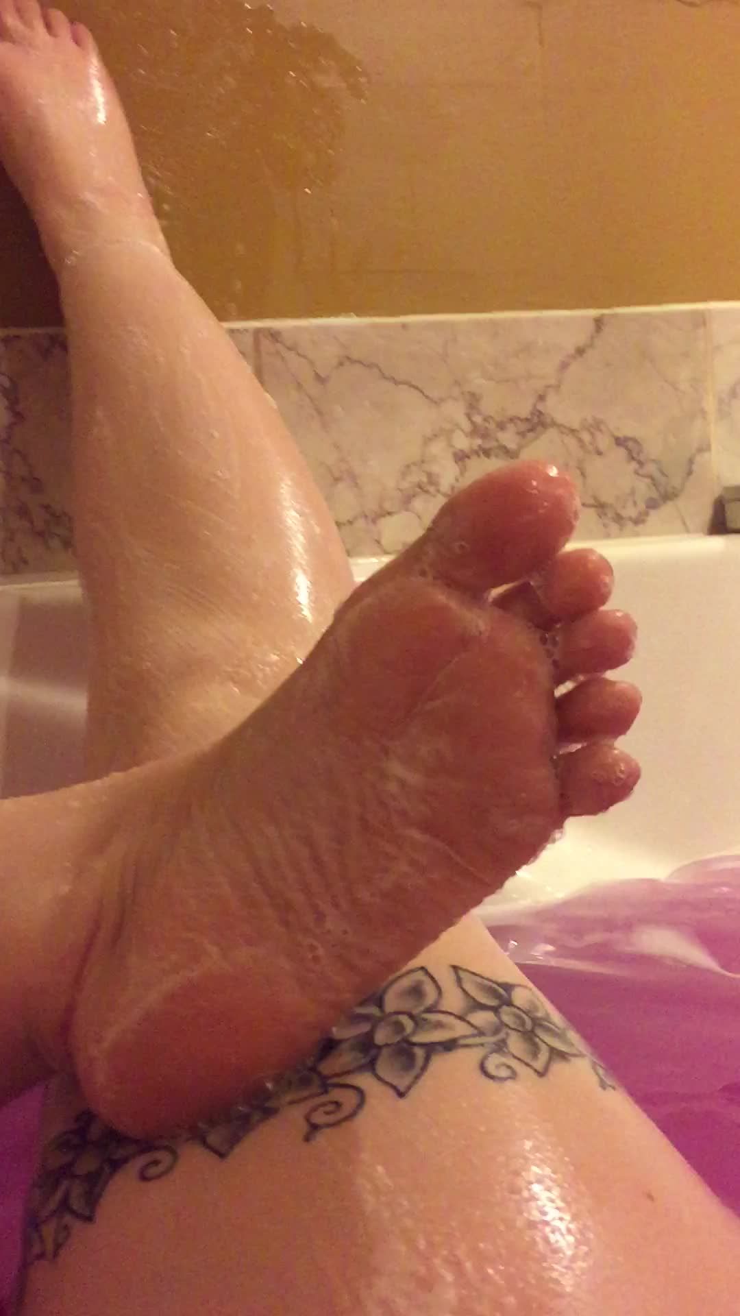 Candy Water Arches &amp; Legs Tease