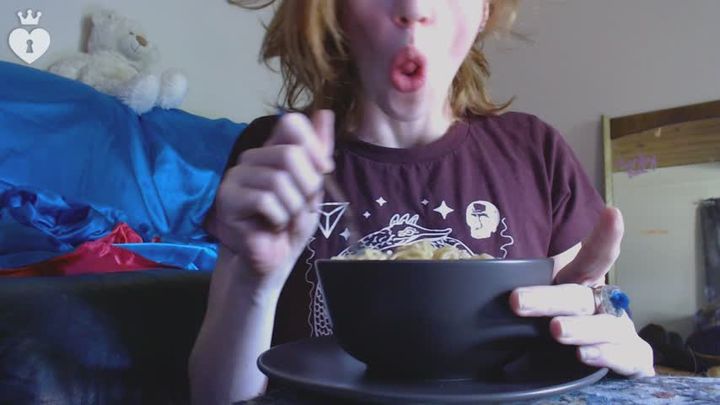 First Noodly, Uncomplete Mukbang