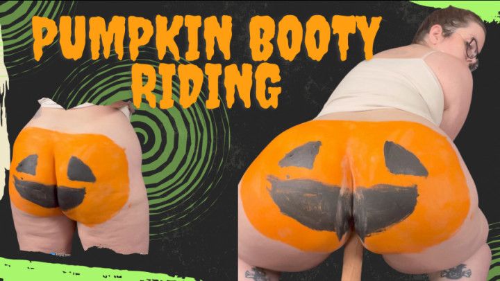 Chubby Pumpkin Booty MILF Dildo Riding