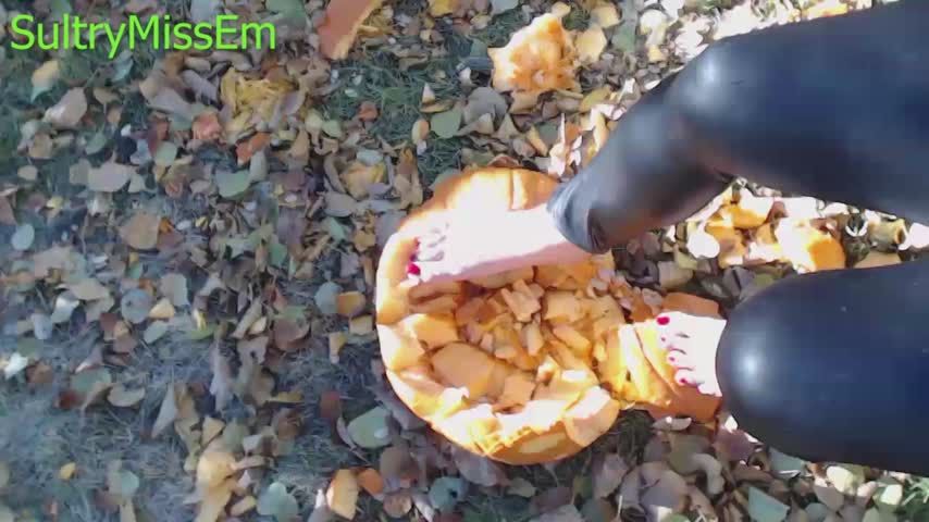 Outdoor Foot Worship-Pumpkin