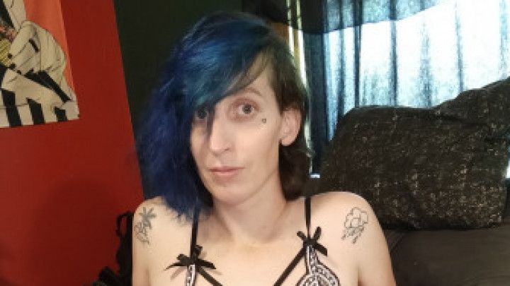 Transgender woman fucks herself to cum