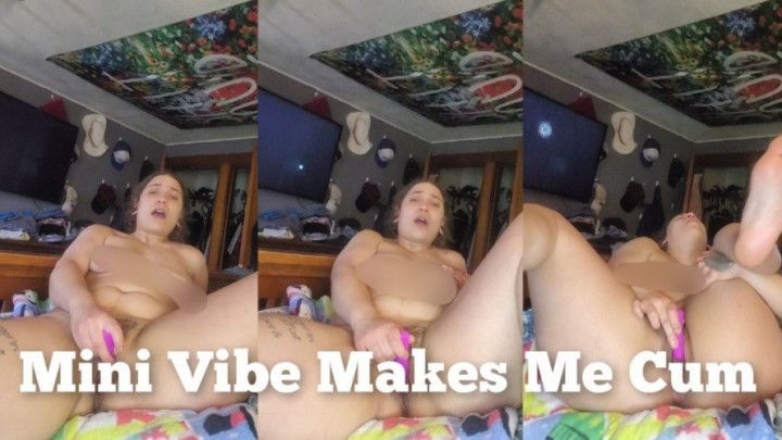 Mini Vibe Makes Me Cum