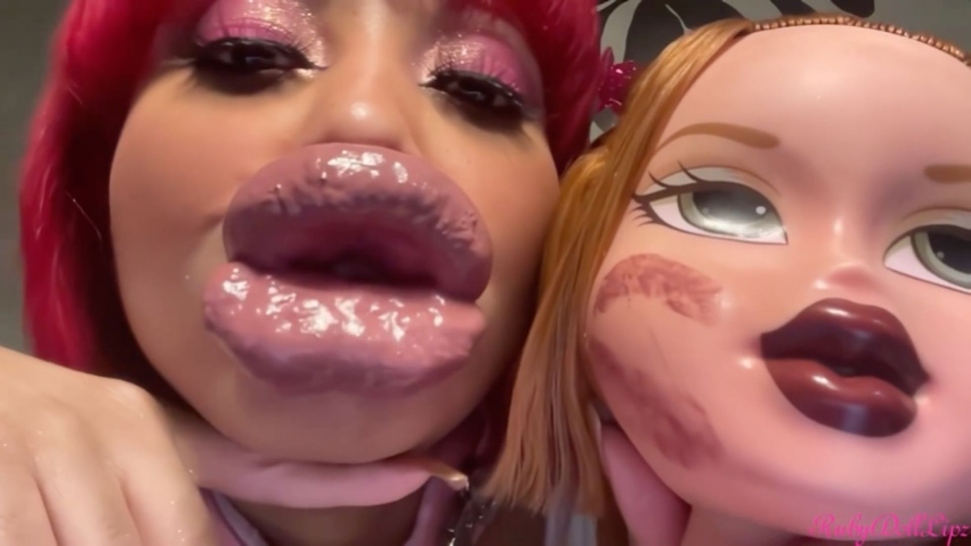Larger Lips+Doll Head Kisses #27