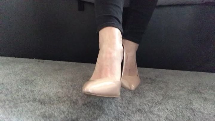 Worship my sexy feet