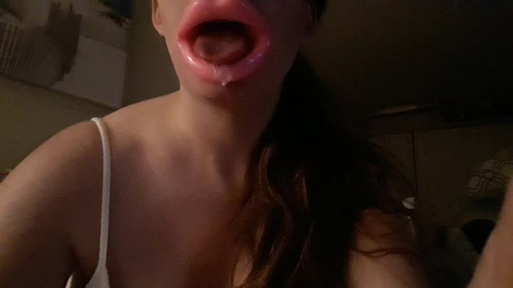 Spit Fetish, Drool with open gag