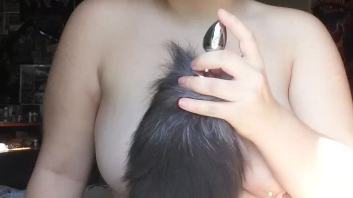 New fox tail butt plug