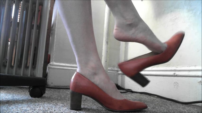 Extreme Dangle &amp; Shoe Play in Red Heels
