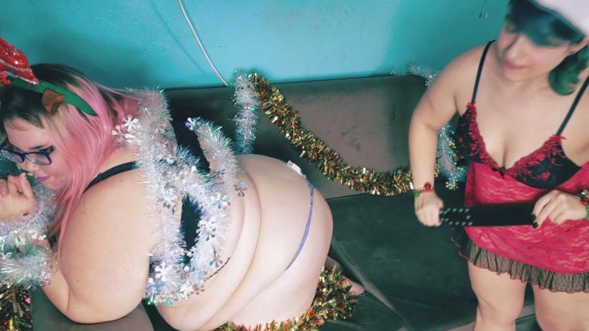 Bondage Christmas with lil kiwwi monster