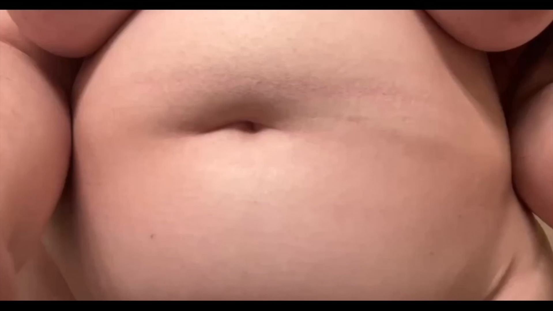 POV-You sneaked record belly button play