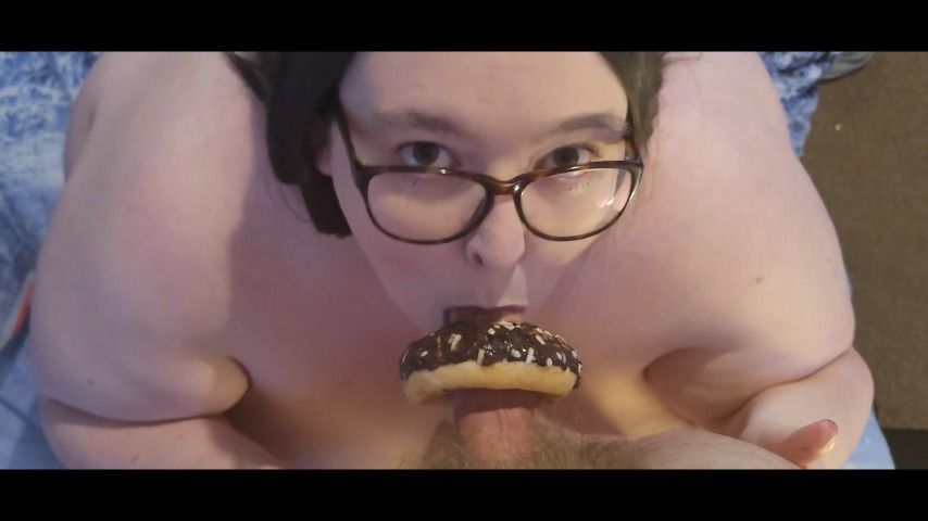 SSBBW EATS DONUT FROM COCK BJ AND CUM