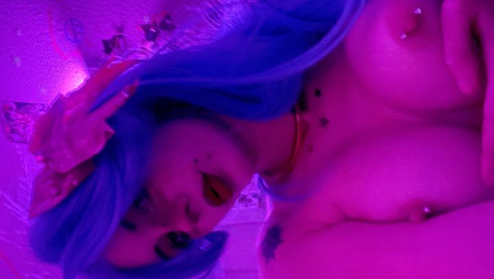 Neon Cyber Succubus Farah Fatherless Squirts in Cosplay