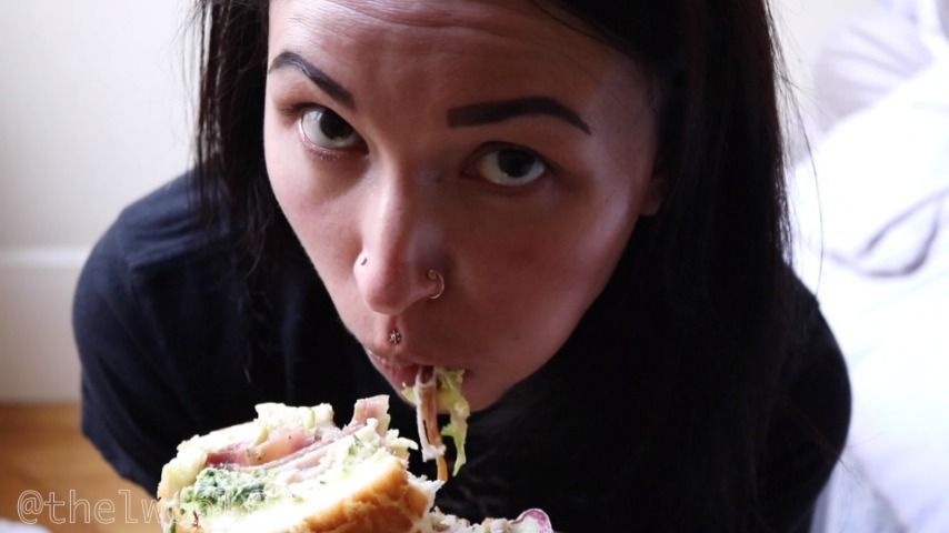 Real Girl, Real Sandwich