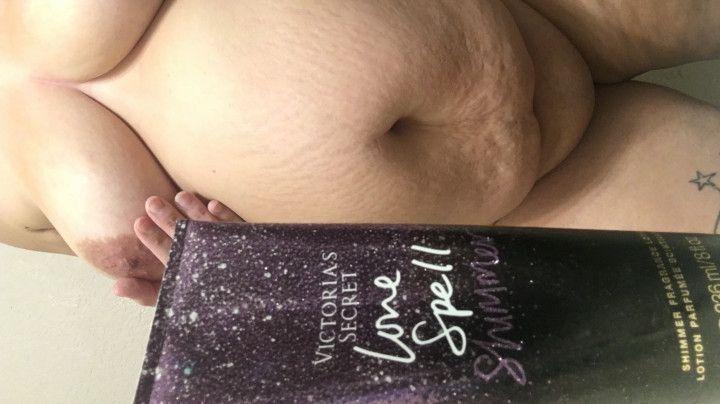 Pregnant belly lotion rub