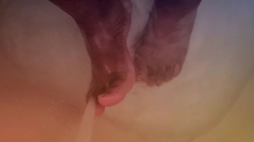 Ebony Toes in the Tub