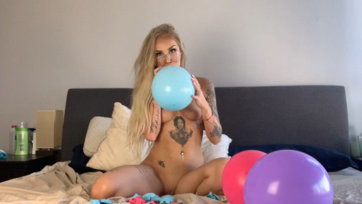 Balloon Slut